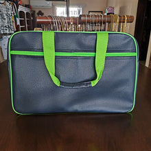 Cargar imagen en el visor de la galería, Maleta Vinipiel Marino Verde