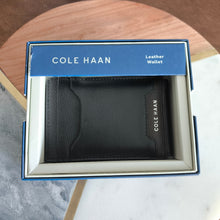 Cargar imagen en el visor de la galería, Tarjetero COLE HAAN