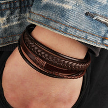 Cargar imagen en el visor de la galería, Brazalete Piel Negro