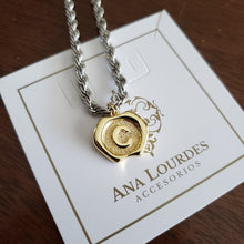 Cargar imagen en el visor de la galería, Collar Inicial Corazón