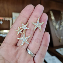 Cargar imagen en el visor de la galería, Aretes Estrella Marina