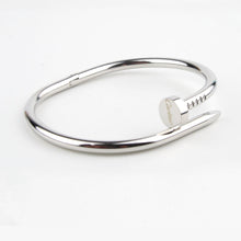 Cargar imagen en el visor de la galería, Brazalete Clavo