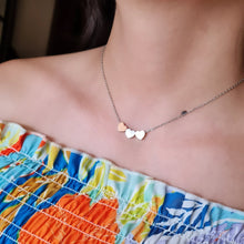 Cargar imagen en el visor de la galería, Collar Corazones