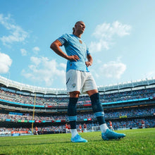 Cargar imagen en el visor de la galería, Manchester City HAALAND Niño