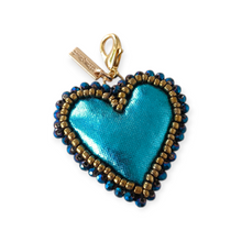 Cargar imagen en el visor de la galería, Charm Corazón Metálico