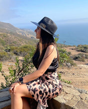 Cargar imagen en el visor de la galería, Sombrero Negro Café