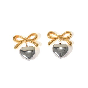 Aretes Corazón Moño