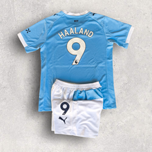 Cargar imagen en el visor de la galería, Manchester City HAALAND Niño