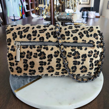 Cargar imagen en el visor de la galería, Bolso Chicago Animal Print