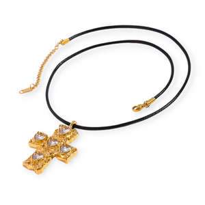 Collar Cruz Martillada