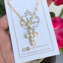 Cargar imagen en el visor de la galería, Collar Cruz Perla