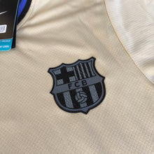 Cargar imagen en el visor de la galería, Barcelona PEDRI Niño