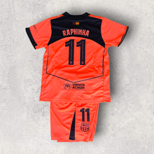 Cargar imagen en el visor de la galería, Barcelona RAPHINHA Niño