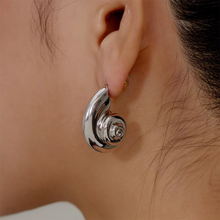 Cargar imagen en el visor de la galería, Aretes Caracol