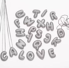Cargar imagen en el visor de la galería, Collar Inicial Circonia
