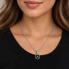 Cargar imagen en el visor de la galería, Collar Inicial Unisex