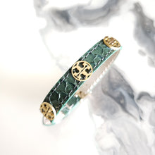 Cargar imagen en el visor de la galería, Pulsera TB