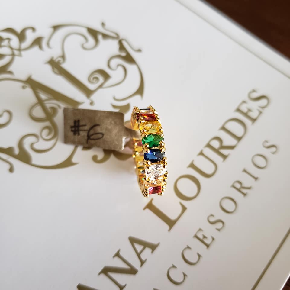 Anillo Arcoíris Cristal Ovalado