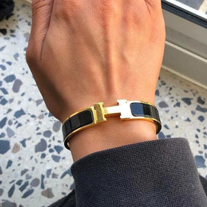 Brazalete H