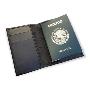 Porta Pasaporte en Piel Calavera